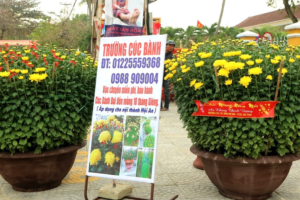 Những nghề “hái ra tiền” mỗi dịp Tết về - 11 Nhiều chủ buôn có các chương trình khuyến mãi như chở miễn phí, nên các cánh chở thuê nếu không muốn tự tìm khách thì thường liên hệ với họ