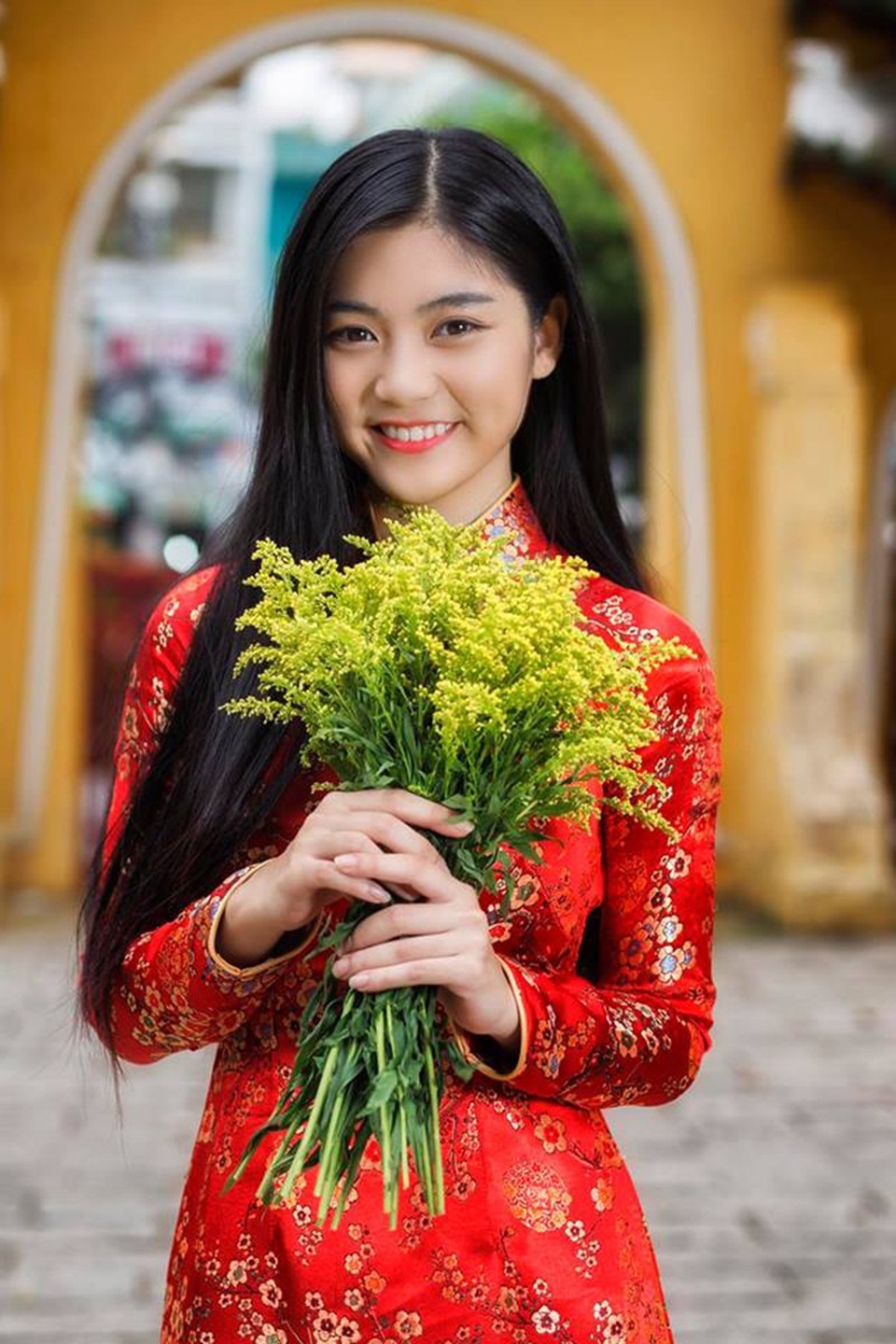 Hot girl Việt tưng bừng khoe ảnh đón Tết rực rỡ - 8
Miss Teen Nam Phương khoe nụ cười tỏa nắng trong bộ ảnh đón Tết