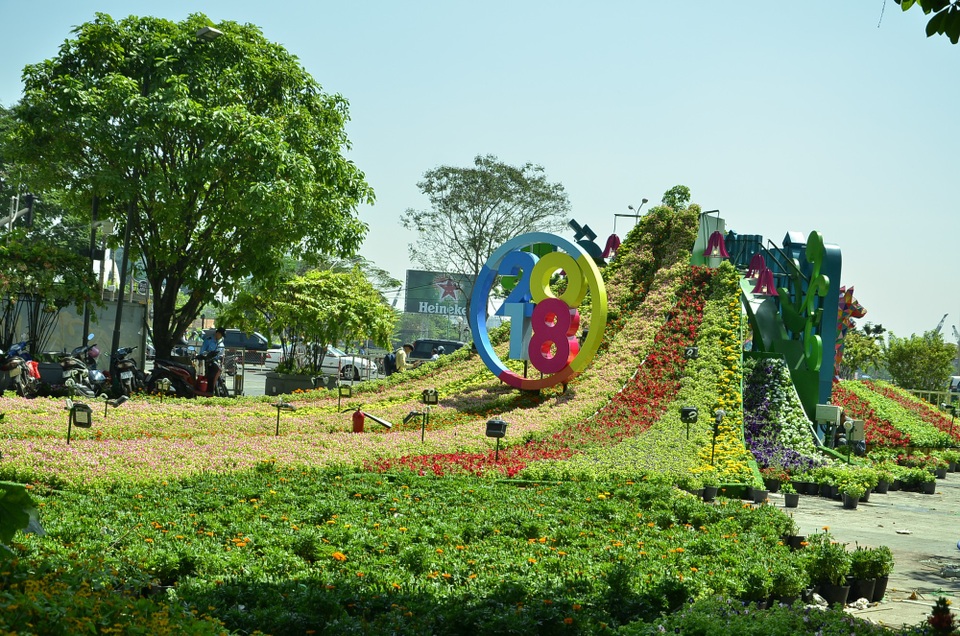 Ngắm Đường hoa Nguyễn Huệ 2018 trước giờ khai mạc - 8 Phân đoạn kết thúc đường hoa ở phía bến Bạch Đằng