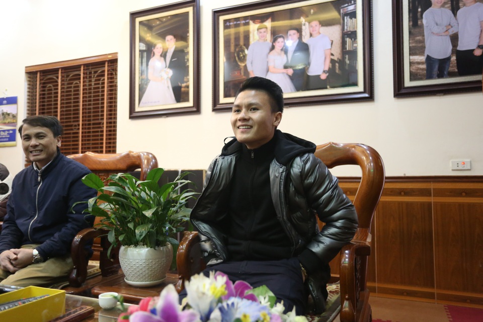 Ghé thăm nhà Quang Hải trước Tết Nguyên Đán - 1 Ghé thăm nhà Quang Hải trước Tết Nguyên Đán - 1