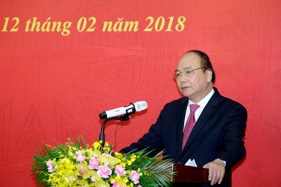 Thủ tướng: "Siêu Uỷ ban" phải chống lợi ích nhóm, tham nhũng khi cổ phần - 1 Thủ tướng trao quyết định cho Chủ tịch Uỷ ban Quản lý vốn Nhà nước tại doanh nghiệp Nguyễn Hoàng Anh
