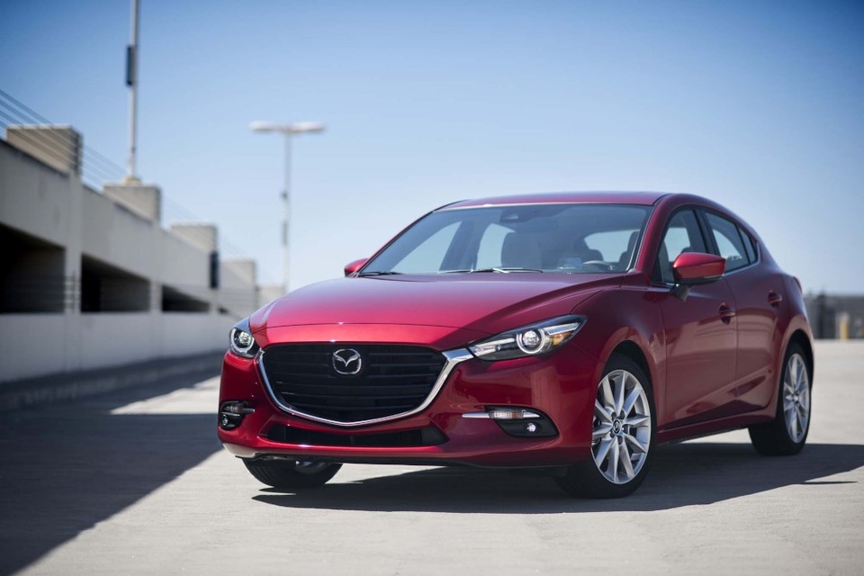 
7. Mazda3 (doanh số: 396.552 xe)
