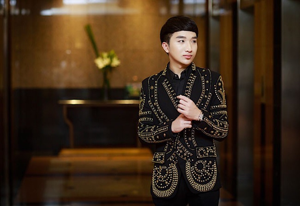 Hoàng Rob - Cảm hứng đương đại với violin - 5 Hoàng Rob sẽ tổ chức một liveshow tại TPHCM nhưng không còn là Hừng Đông mà sẽ một concert mang tính giải trí nhiều hơn dành cho khán giả.