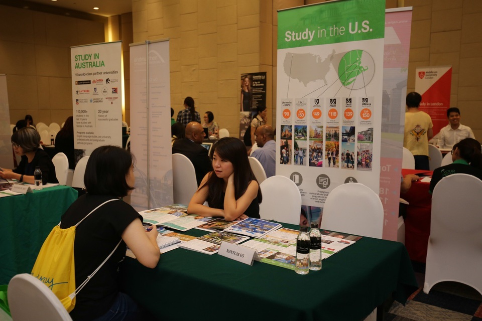 Khởi động ngày hội tuyển sinh du học trực tiếp Interview Day 2018 - 2 Khởi động ngày hội tuyển sinh du học trực tiếp Interview Day 2018 - 2