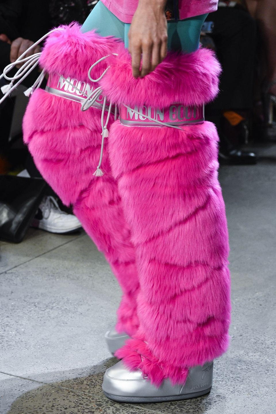 Những mẫu giày dép mới nhất - 12
Jeremy Scott