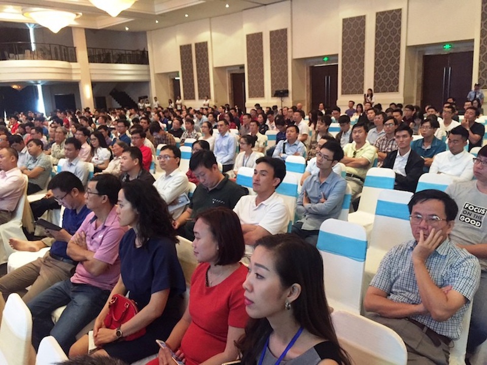 Nóng vội với tiền ảo: Tiền mất tật mang - 3 Khoảng 500 nhà đầu tư, doanh nghiệp và chuyên gia đã có mặt tại hội nghị.