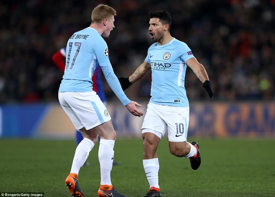 Basel 0-4 Man City: Đẳng cấp vượt trội - 1
Aguero (phải) đang thăng hoa ở mọi mặt trận