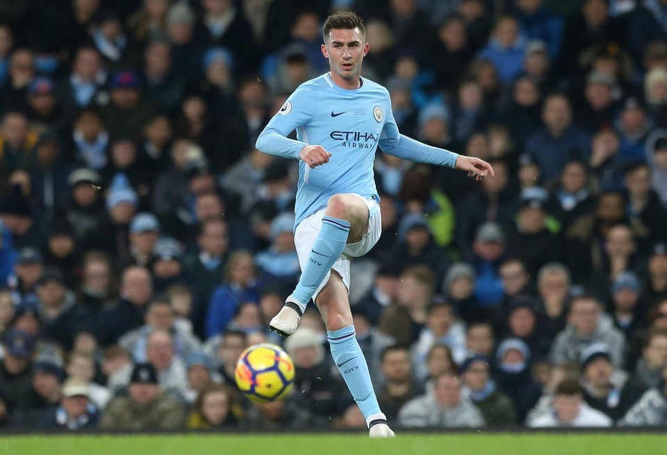 Trung vệ người Pháp đã gia nhập Man City trong kỳ chuyển nhượng mùa Đông với mức giá kỷ lục của CLB (57 triệu bảng). Anh đã nhanh chóng được HLV Pep Guardiola tin tưởng trao vị trí trong đội hình Man City.