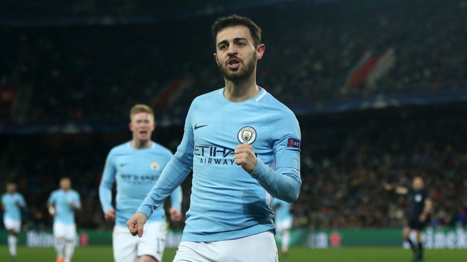 Bernardo Silva được ví như Messi mới với cái chân trái điệu nghệ. Mặc dù cầu thủ này chưa thể cạnh tranh vị trí chính thức trong dàn sao của Man City nhưng chả ai nói trước được điều gì trong tương lai.