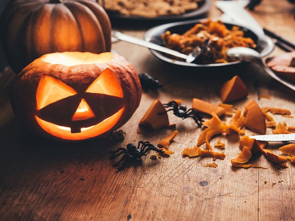 Tại sao lại khắc bí ngô vào Halloween? - 1 Tại sao lại khắc bí ngô vào Halloween? - 1