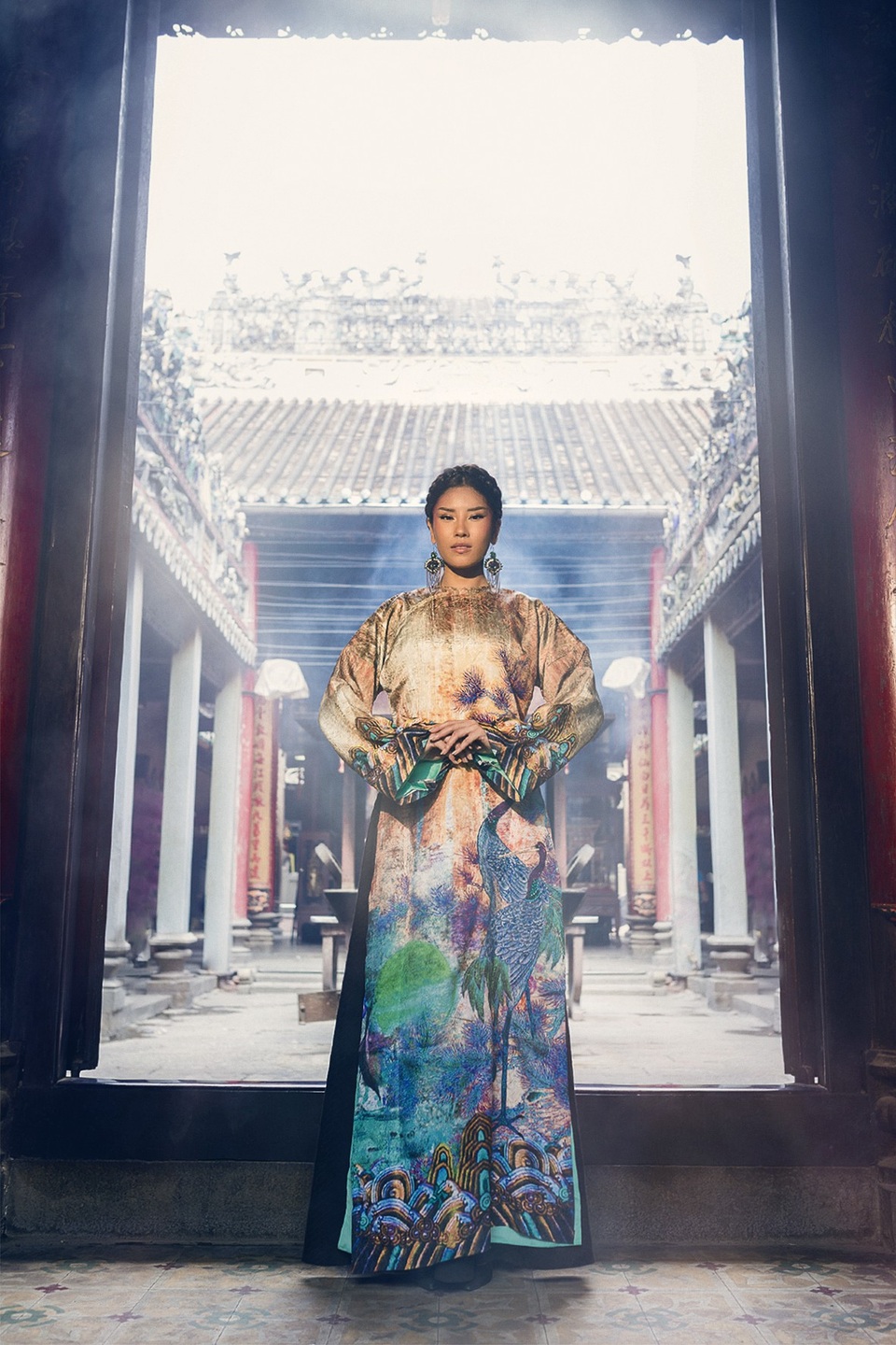 Song song với đó, cô dự định thực hiện những series về sắc đẹp dành riêng cho phái nữ, và “tham vọng” lớn nhất chính là có thể bén duyên một vai diễn hành động.