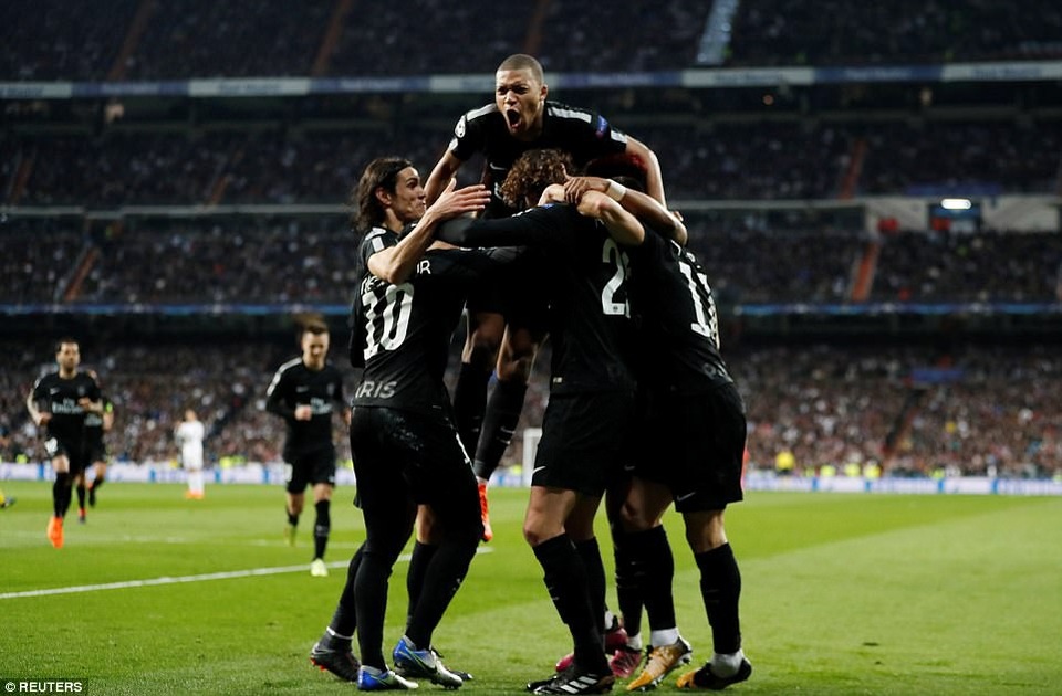 Những khoảnh khắc Real Madrid nhấn chìm PSG tại Bernabeu - 16
PSG dẫn bàn, nhưng họ không thể bảo toàn được lợi thế trước Real Madrid giàu kinh nghiệm