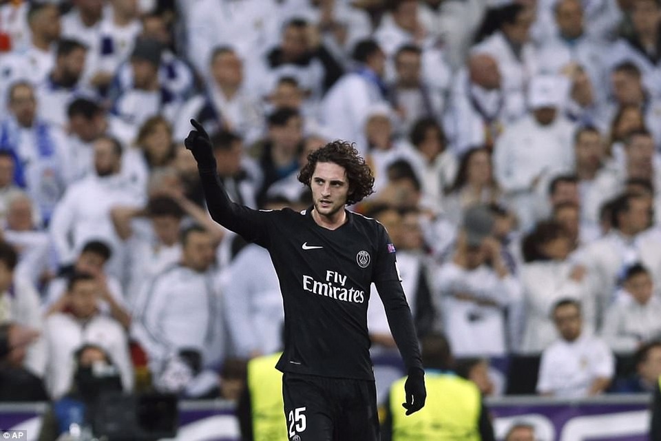 Những khoảnh khắc Real Madrid nhấn chìm PSG tại Bernabeu - 6
Trước đó, Rabiot mở tỷ số 1-0 cho PSG ở phút 33