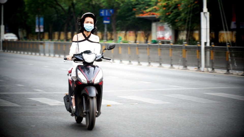 Đường phố Sài Gòn “say ngủ” ngày đầu năm - 9 Một mình băng qua ngã tư Võ Thị Sáu – Nam Kỳ Khởi Nghĩa