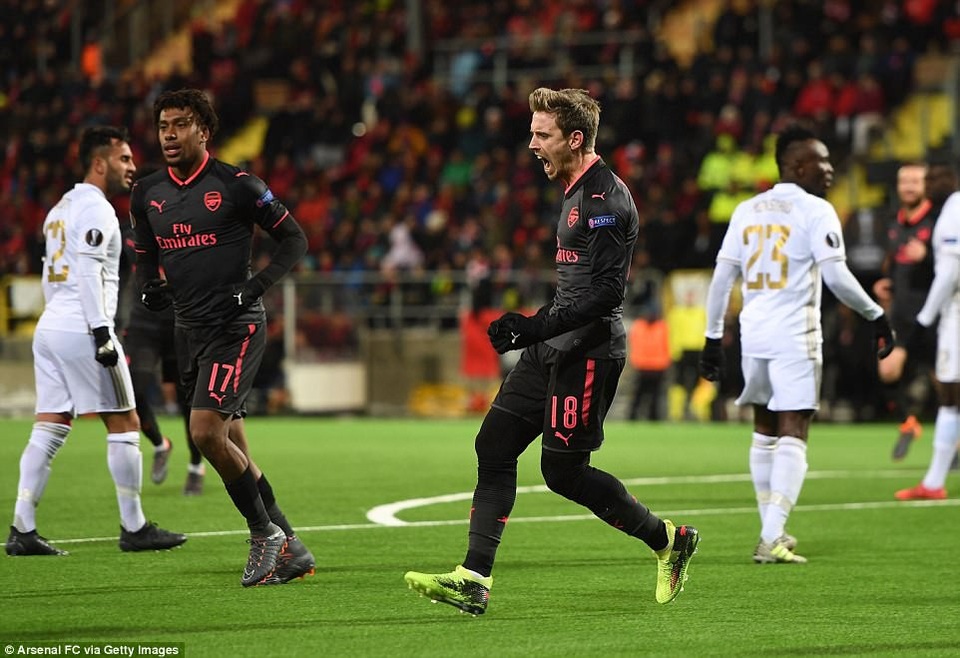 Giành chiến thắng đậm, Arsenal đặt một chân vào vòng 1/8 Europa League - 1 Arsenal đánh bại Östersunds với tỷ số 3-0