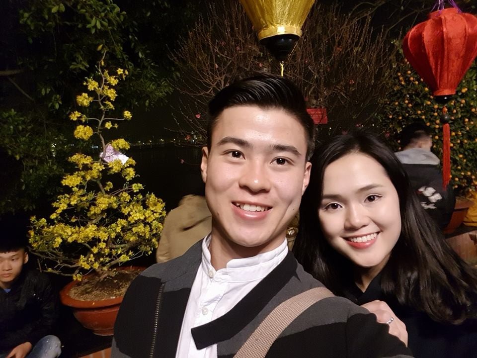Ngôi sao U23 Việt Nam chúc Tết đầu năm - 4
Đỗ Duy Mạnh đón Tết bên bạn gái