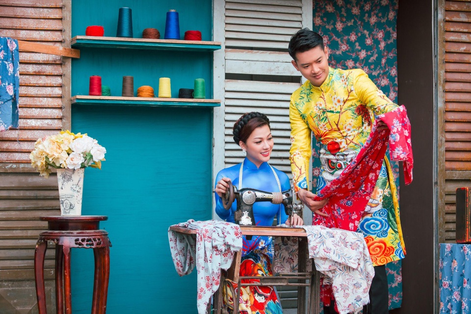 Đức Vĩnh rạng rỡ đón xuân - 3
Đức Vĩnh nói, mỗi khi Tết đến anh thường cùng ba ở nhà để phụ giúp gia đình dọn dẹp lau chùi bàn ghế và nhà cửa