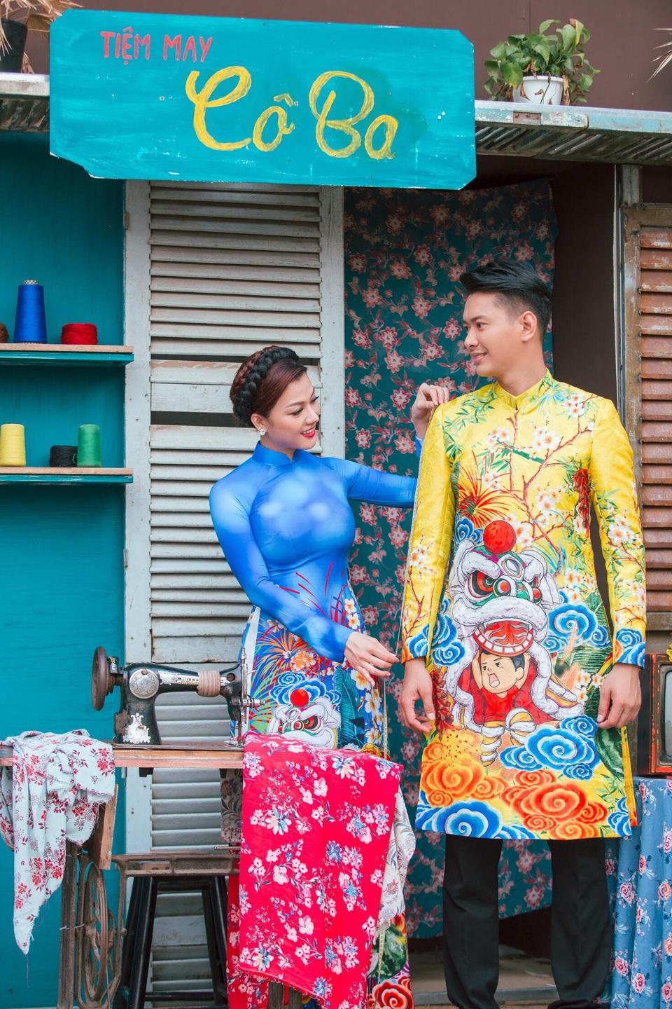 Đức Vĩnh rạng rỡ đón xuân - 4
Anh cũng thích chở bà ngoại loanh quanh mấy chỗ bán hoa để mua hoa về trang trí xung quanh nhà