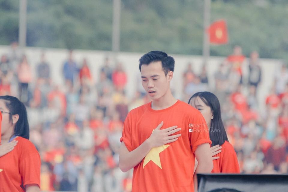 Ngôi sao U23 Việt Nam chúc Tết đầu năm - 1
Tiền vệ Văn Toàn