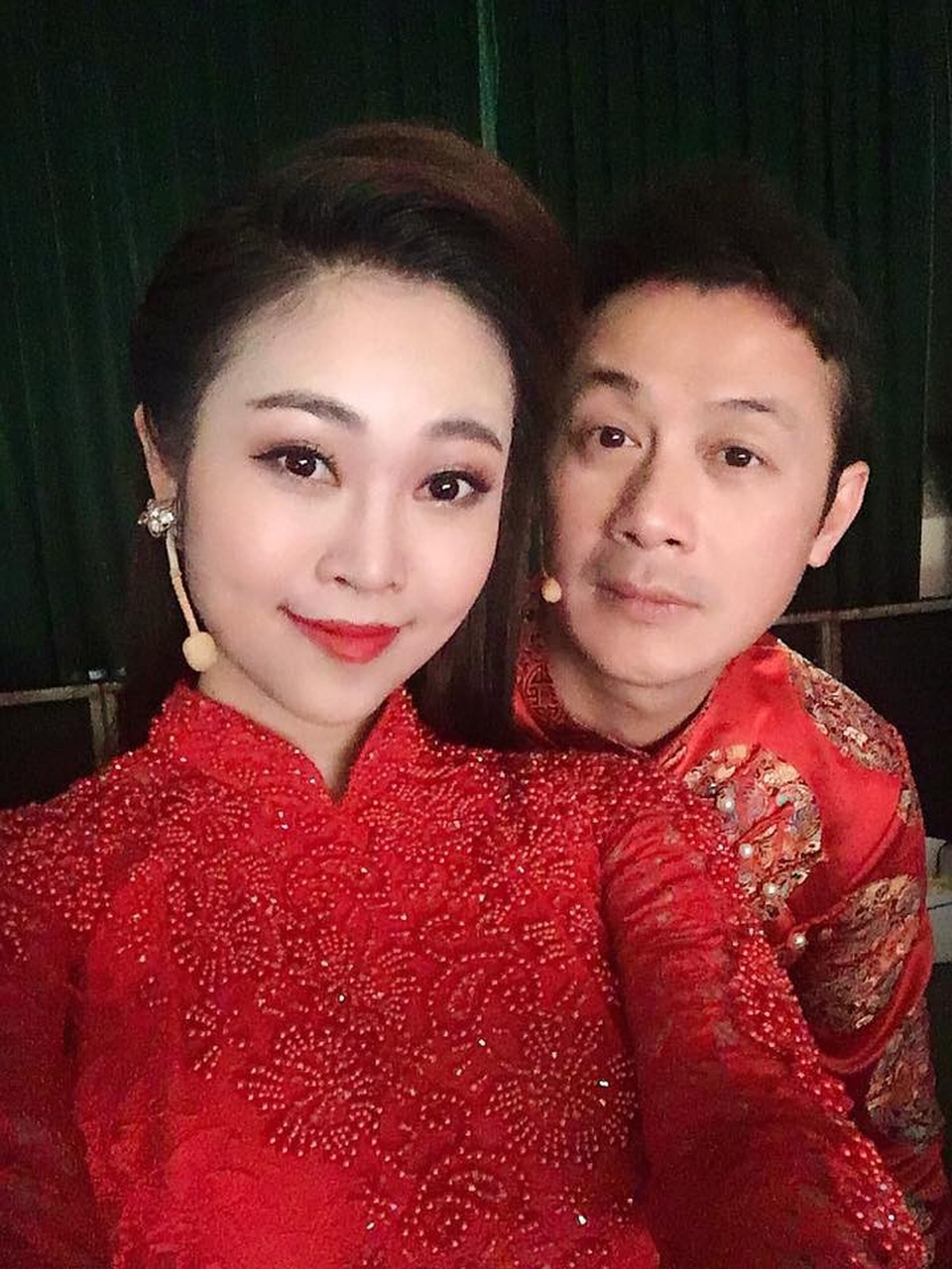 Dàn BTV VTV, người khoe không gian Tết sang trọng, người đón giao thừa trong… thang máy - 10 Dẫn dắt Chúc Xuân còn có BTV, MC Anh Tuấn.