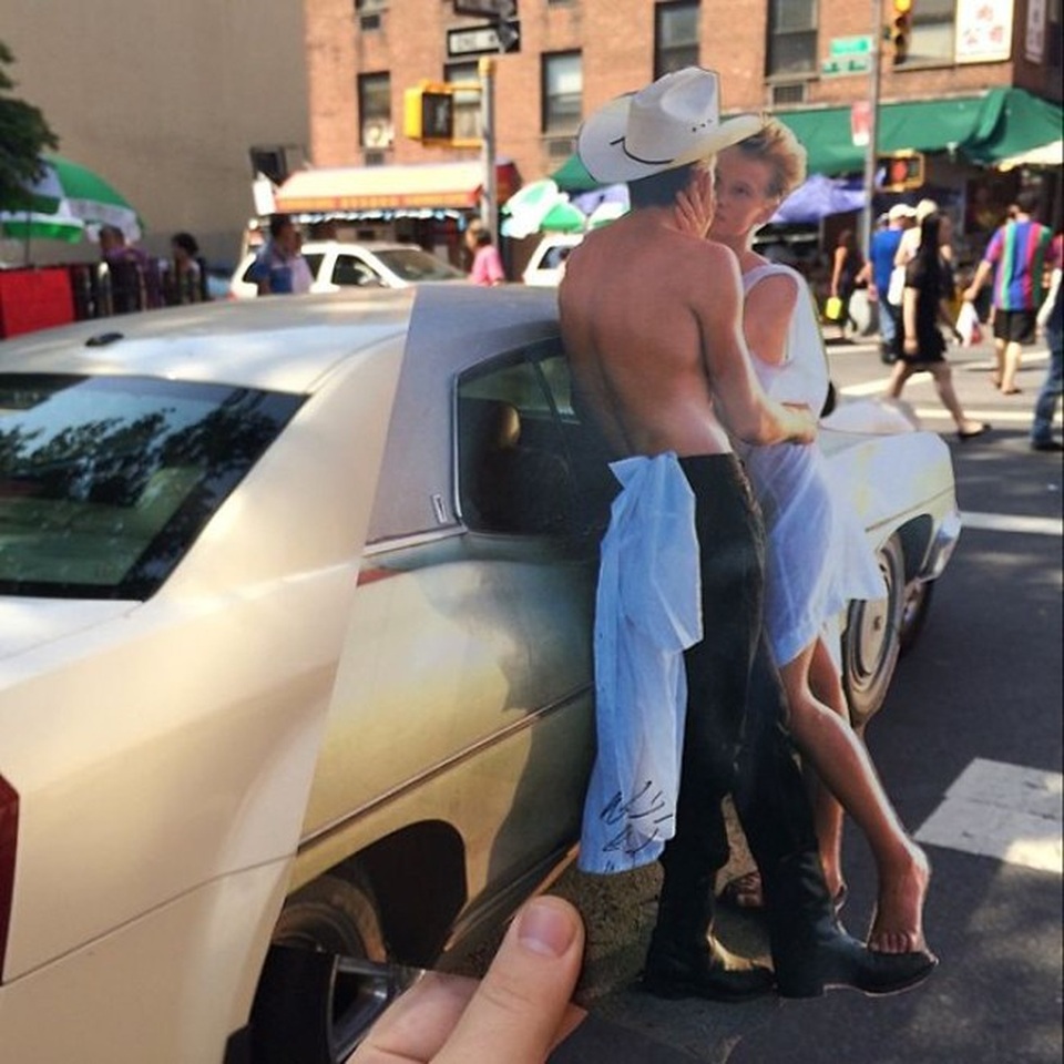 Phải như thế này mới hợp với khung cảnh lãng mạn chứ.