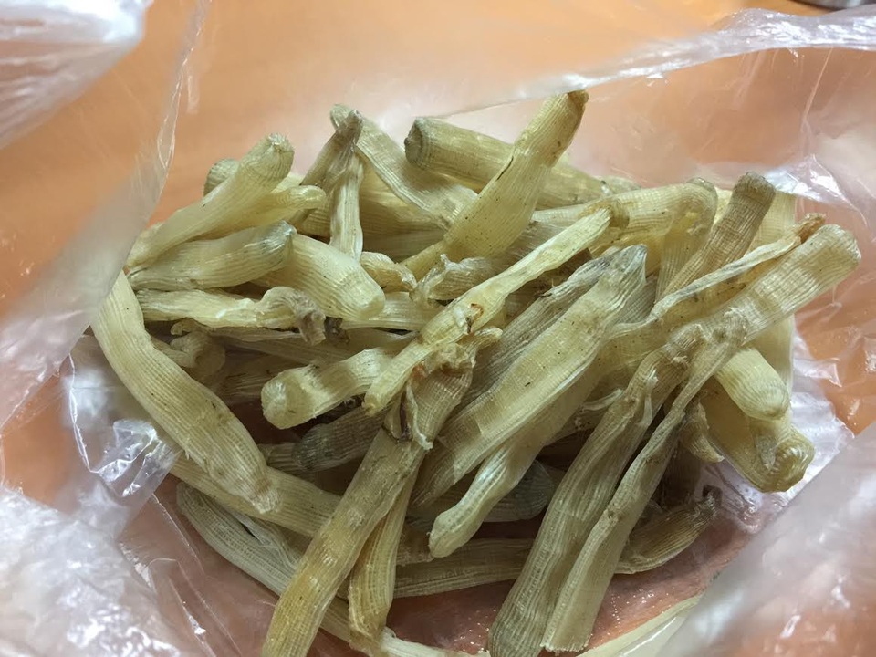 
Kỹ thuật chế biến sá sùng khô cũng khá phức tạp.
