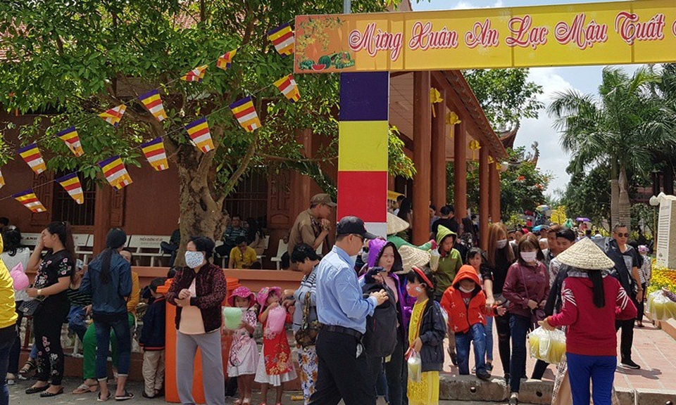 Thiền viện Trúc Lâm Phương Nam (Cần Thơ) đông người đến du xuân