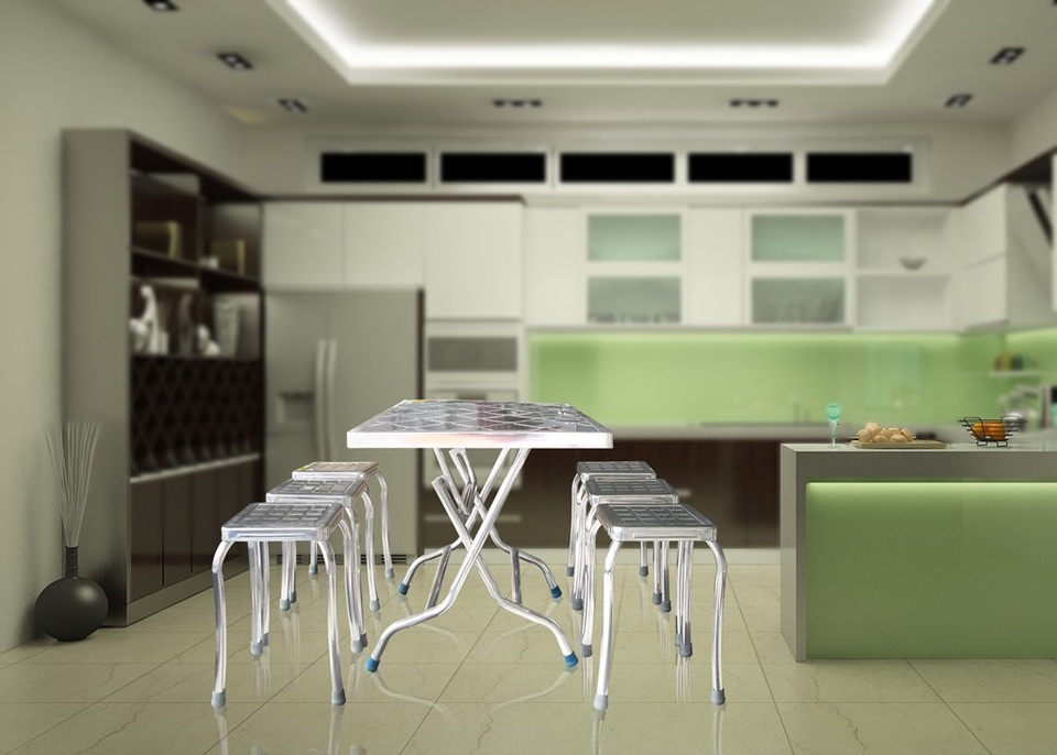 Nỗ lực đưa nửa triệu sản phẩm inox – nhựa “giá trị kép” phục vụ thị trường Tết 2018 - 3 Bộ bàn ghế inox mặt caro sáng bóng, bền đẹp được sản xuất theo công nghệ cuốn biên an toàn cho người sử dụng. Một số bàn ghế inox mới như bàn DONA, DELI, FELIX,… và các loại ghế đẩu inox Qui Phúc cho không gian phòng ăn sáng sủa mà còn rất tiện lợi cho cả gia đình trong những bữa tiệc Tết đoàn viên