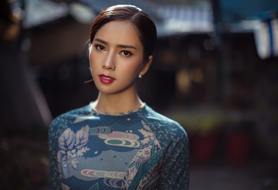 “Nữ hoàng nước mắt” tiết lộ quá khứ cơ cực, suýt chết đuối trên sông - 2 Tuổi thơ của cô cùng chị em trong gia đình gắn liền với ruộng nương,