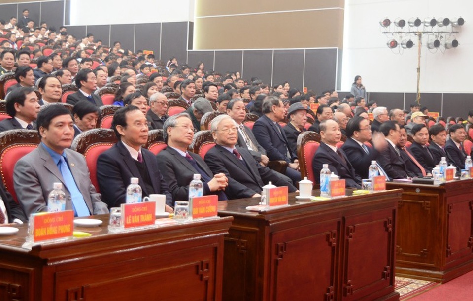 Tổng Bí thư dự lễ Kỷ niệm 110 năm ngày sinh đồng chí Nguyễn Đức Cảnh - 1
Tổng Bí thư Nguyễn Phú Trọng cùng các lãnh đạo bộ, ban, ngành Trung ương và địa phương tham dự lễ Kỷ niệm 110 năm ngày sinh đồng chí Nguyễn Đức Cảnh.