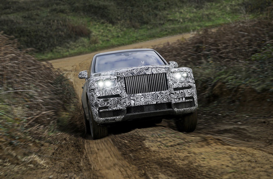 Rolls-Royce chính thức công bố tên gọi của mẫu SUV sắp ra mắt - 2 Rolls-Royce chính thức công bố tên gọi của mẫu SUV sắp ra mắt - 2