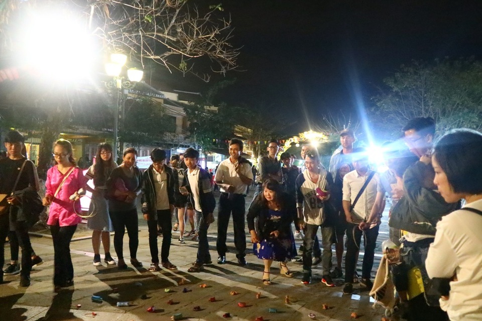 Các điểm vui chơi thu hút cả người lớn và trẻ em