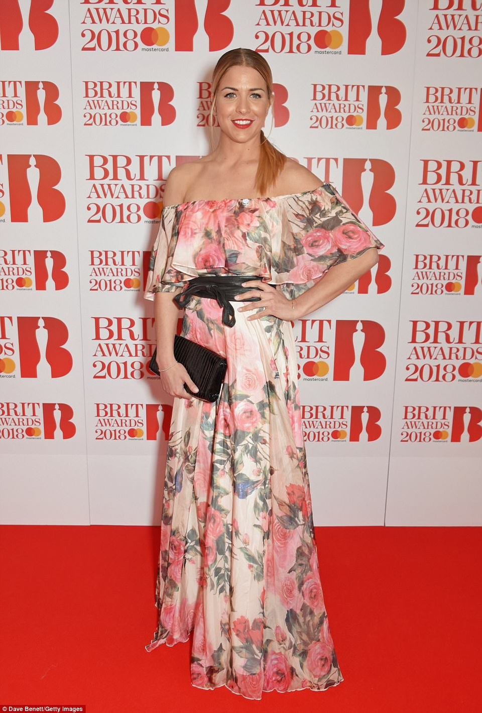 Cheryl và bạn trai kém 10 tuổi tái xuất sau tin đồn tình cảm rạn nứt - 42
Người mẫu Gemma Atkinson, 33 tuổi