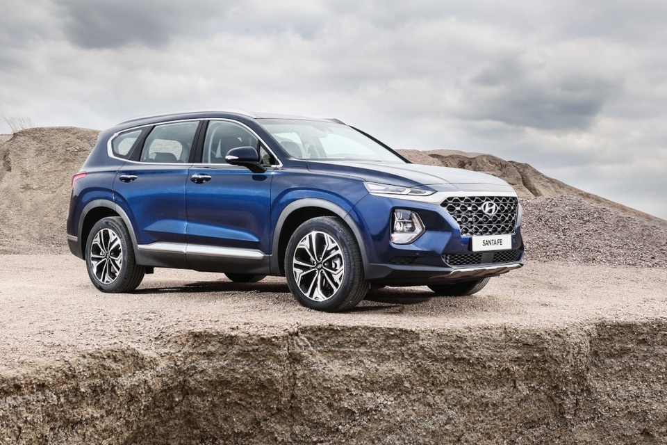 Hyundai Santa Fe thế hệ mới chính thức trình làng, giá chưa đến 600 triệu đồng - 4 Hyundai Santa Fe thế hệ mới chính thức trình làng, giá chưa đến 600 triệu đồng - 4