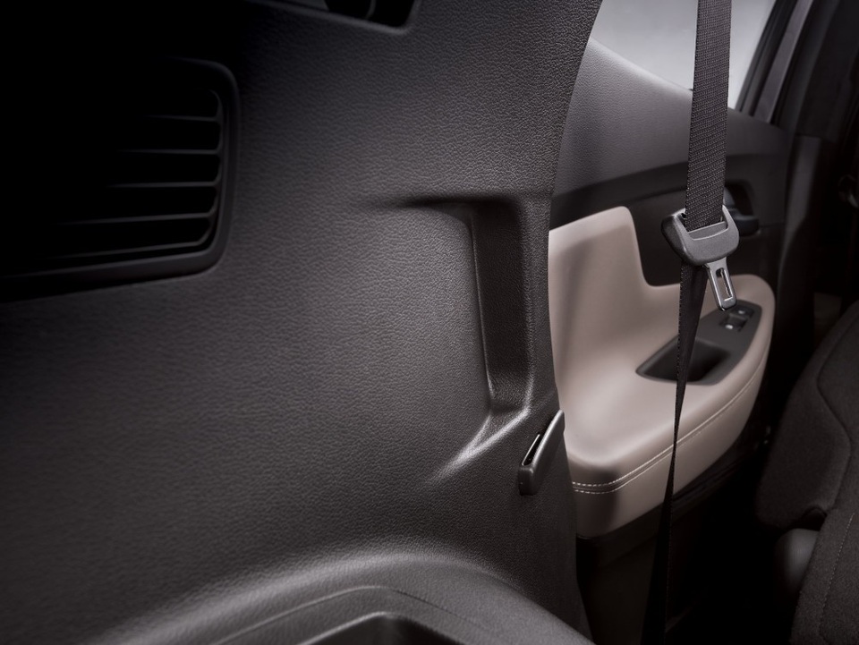 Hyundai Santa Fe thế hệ mới chính thức trình làng, giá chưa đến 600 triệu đồng - 24 Hyundai Santa Fe thế hệ mới chính thức trình làng, giá chưa đến 600 triệu đồng - 24