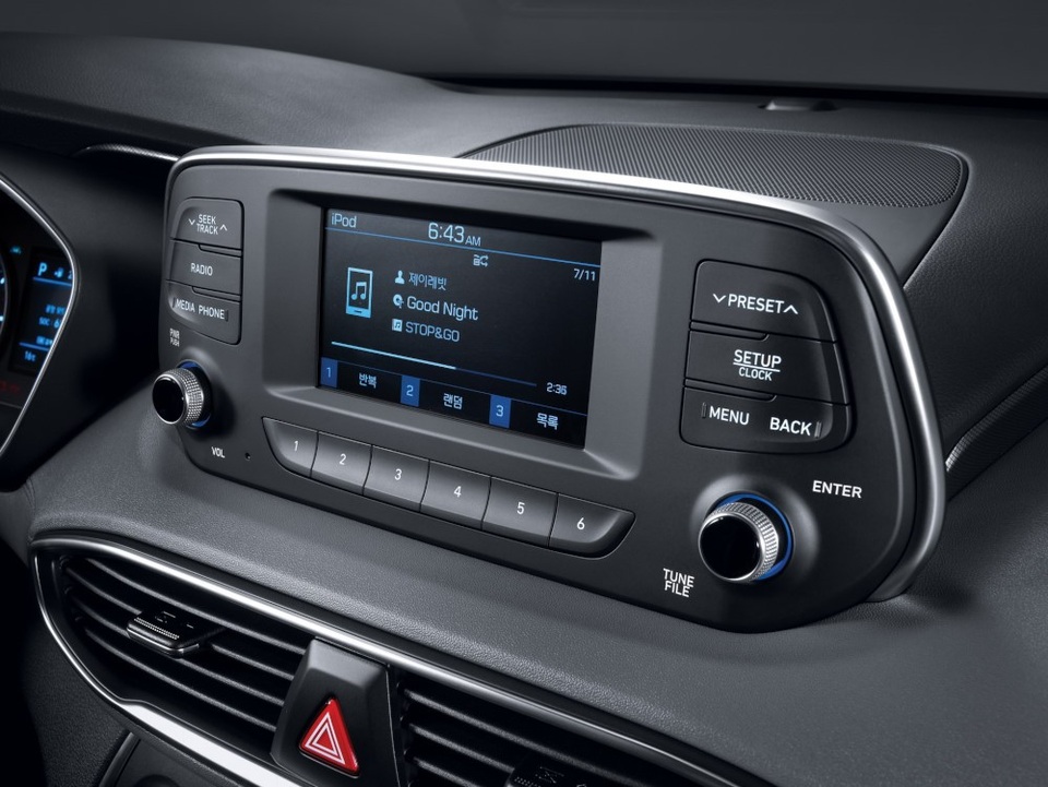 Hyundai Santa Fe thế hệ mới chính thức trình làng, giá chưa đến 600 triệu đồng - 23 Hyundai Santa Fe thế hệ mới chính thức trình làng, giá chưa đến 600 triệu đồng - 23