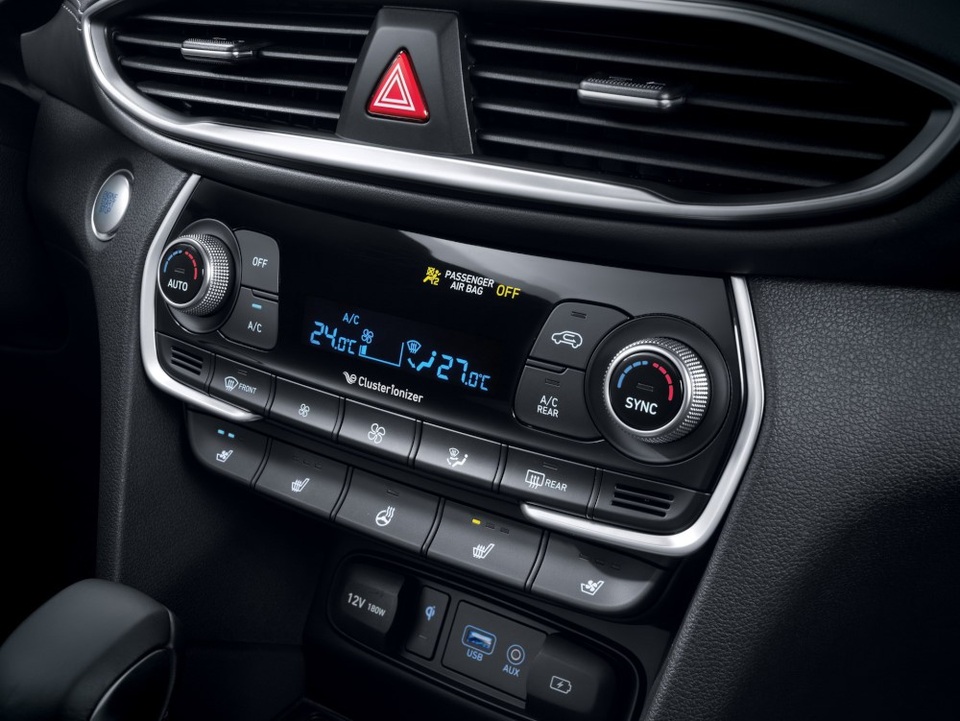 Hyundai Santa Fe thế hệ mới chính thức trình làng, giá chưa đến 600 triệu đồng - 21 Hyundai Santa Fe thế hệ mới chính thức trình làng, giá chưa đến 600 triệu đồng - 21