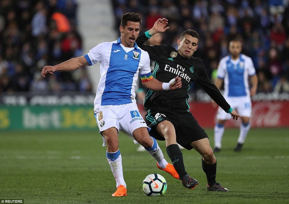 Phục hận Leganes, Real Madrid vươn lên thứ ba tại La Liga - 13
Leganes gây ra nhiều khó khăn cho Real Madrid trong hiệp 1