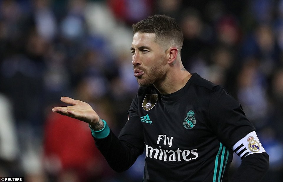 Phục hận Leganes, Real Madrid vươn lên thứ ba tại La Liga - 2
Ramos ăn mừng bàn thắng ấn định tỷ số 3-1 trên chấm phạt đền