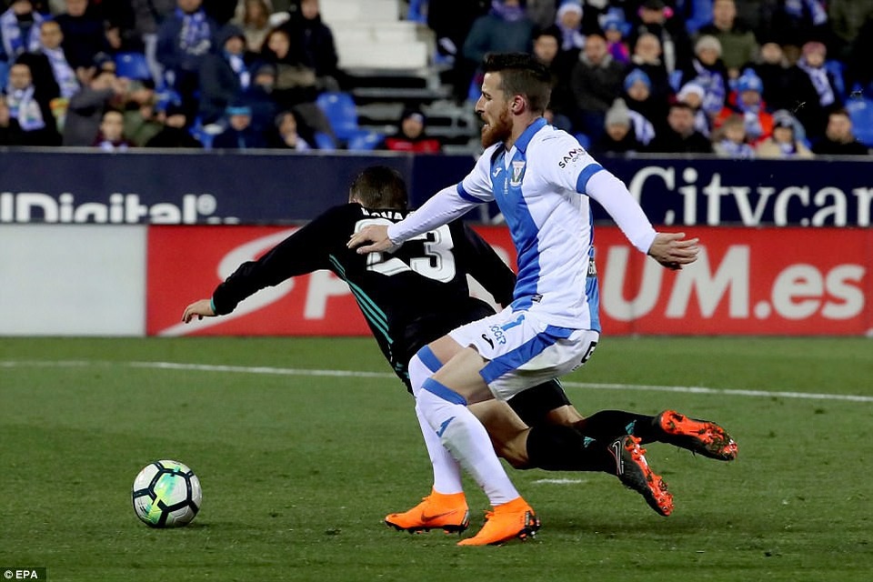 Phục hận Leganes, Real Madrid vươn lên thứ ba tại La Liga - 1
Real Madrid bước vào trận đá bù vòng 16 La Liga với Leganes. Đây là thời điểm Real Madrid bận dự FIFA Club World Cup 2017