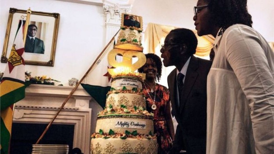 Cựu Tổng thống Zimbabwe nuối tiếc tiệc sinh nhật "quốc dân" - 1
Sinh nhật của cựu Tổng thống Zimbabwe Robert Mugabe không còn ồn ào như trước kia. (Ảnh: Getty)