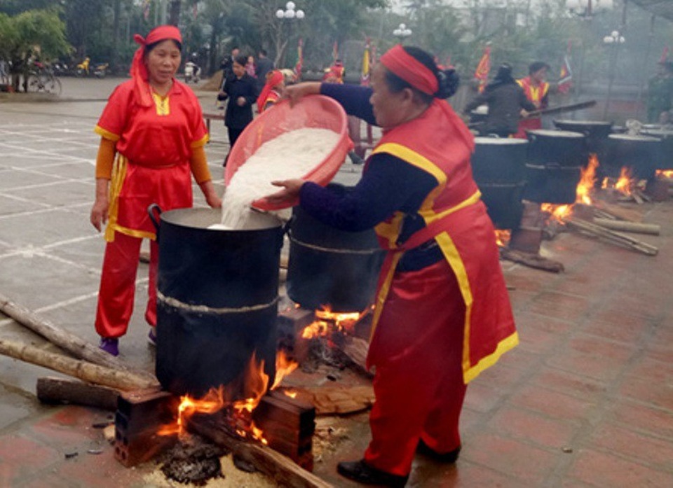 Bánh dày hơn 3 tấn dành dâng giỗ tổ Hùng Vương - 2
Dự kiến chiếc bánh dày sẽ được làm tại thành phố Sầm Sơn và tổ chức rước bánh từ thành phố Sầm Sơn dâng lên đền Hùng vào đúng ngày giỗ tổ Hùng Vương năm 2018.