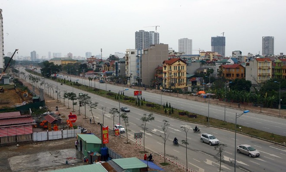 Hà Nội làm 23 km đường từ Hà Đông đi Xuân Mai, có đoạn rộng tới 60m - 1
Đoạn nằm trong đô thị vệ tinh Xuân Mai, mặt cắt ngang 60m; đoạn nằm ngoài đô thị vệ tinh Xuân Mai mặt cắt ngang 40m...