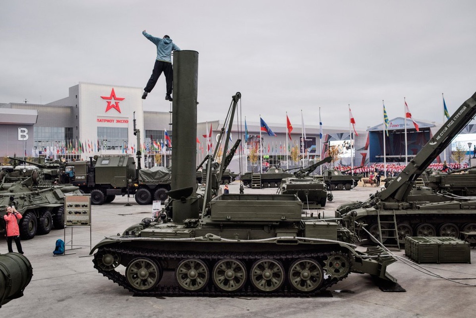 Những đứa trẻ lớn lên cùng Tổng thống Putin - 10 Công viên Ái quốc ở gần Moscow là công viên lấy ý tưởng từ quân đội. Tổng thống Putin mô tả công viên này là một “nhân tố quan trọng” trong việc đào tạo tinh thần yêu nước cho giới trẻ.