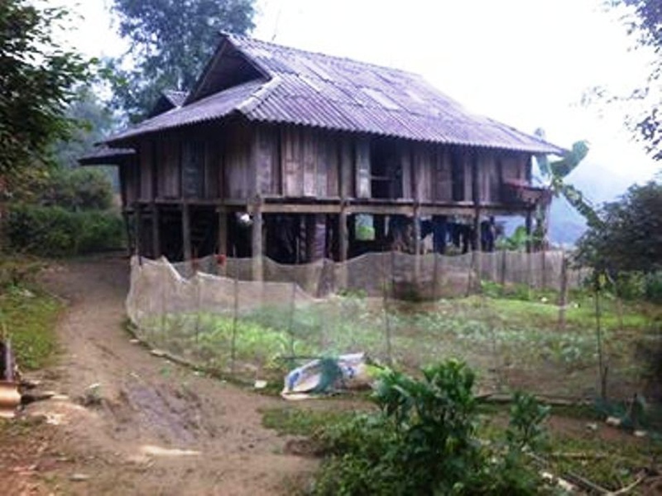 Vợ chồng nghèo quặn lòng nhìn con trai bị thận hư kháng thuốc - 2