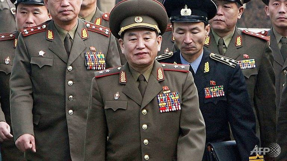Hàn Quốc “sôi sục” vì chuyến thăm của vị tướng Triều Tiên - 1 Tướng Kim Yong Chol của Triều Tiên (Ảnh: AFP)