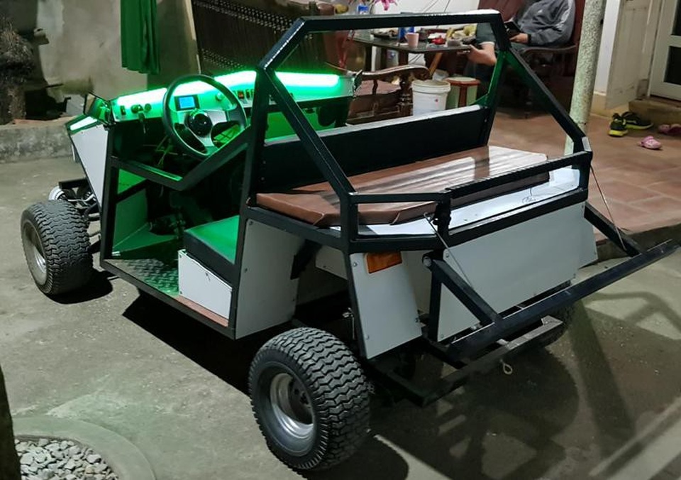 Chiếc xe nhìn giản đơn nhưng có thiết kế chẳng khác nào một chiếc xe hơi