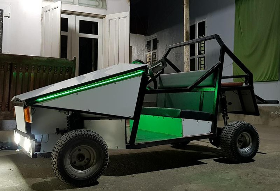 Phải mất hơn 2 tháng miệt mài với những khoảng thời gian tranh thủ, anh Sơn đã hoàn chỉnh sản phẩm của mình