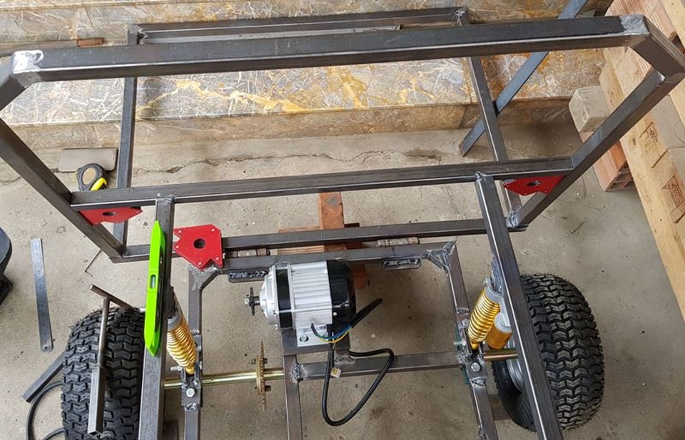 Sau bao cố gắng, chiếc xe cũng đã được định hình