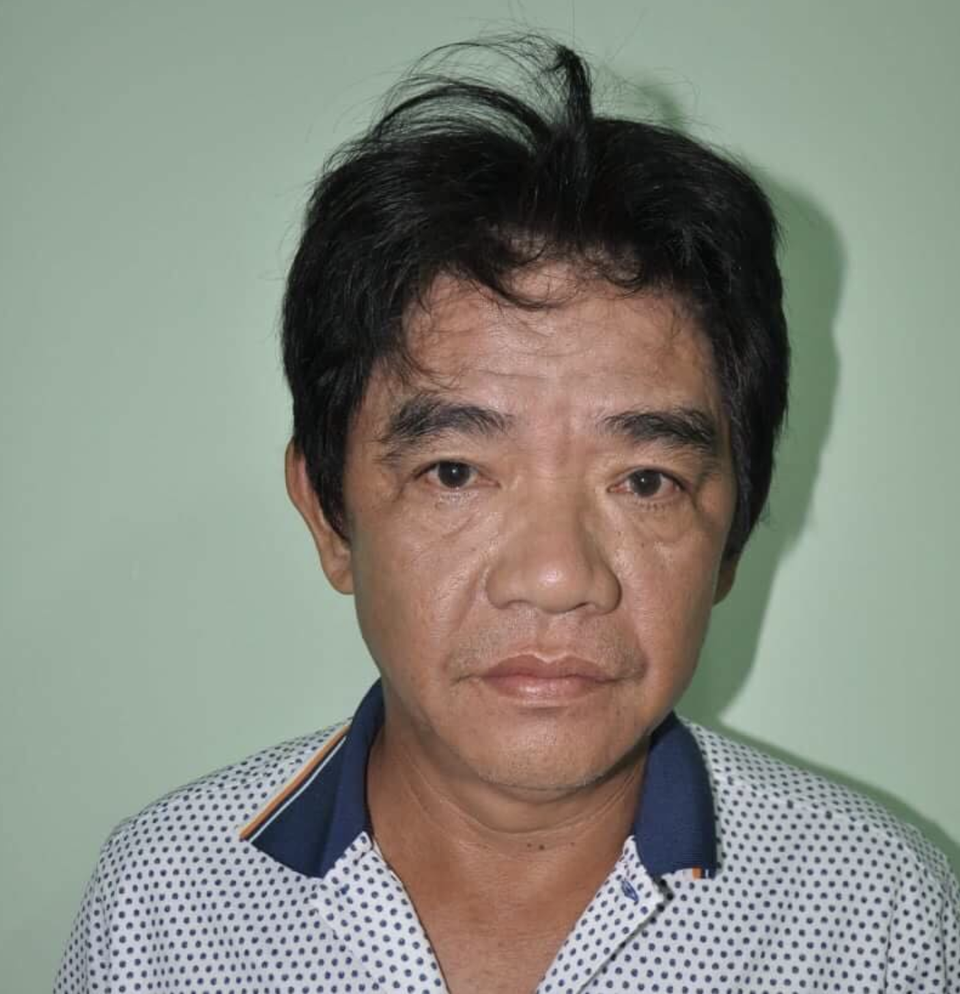 Mâu thuẫn khi đánh Golf, một người bị đâm chết bên bàn nhậu - 1
Nguyễn Văn Dũng (56 tuổi, ngụ TP.HCM) đang bị cơ quan chức năng tạm giữ để điều tra về hành vi “Giết người”.